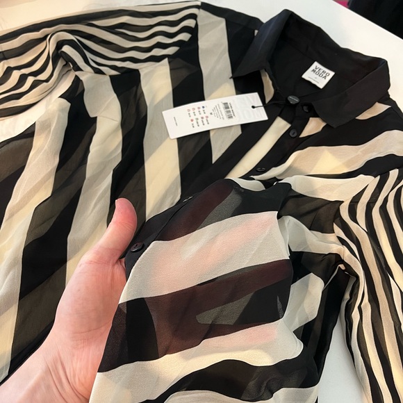 Vero Moda black and white Striped Button Up Shirt Blouse - brand new - Picture 8 of 8